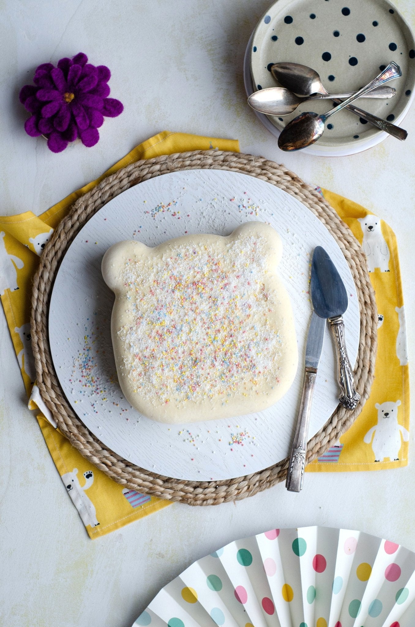 No-Bake Tropical Yoghurt Cake For Kids