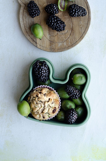 healthy zucchini chocolate muffins