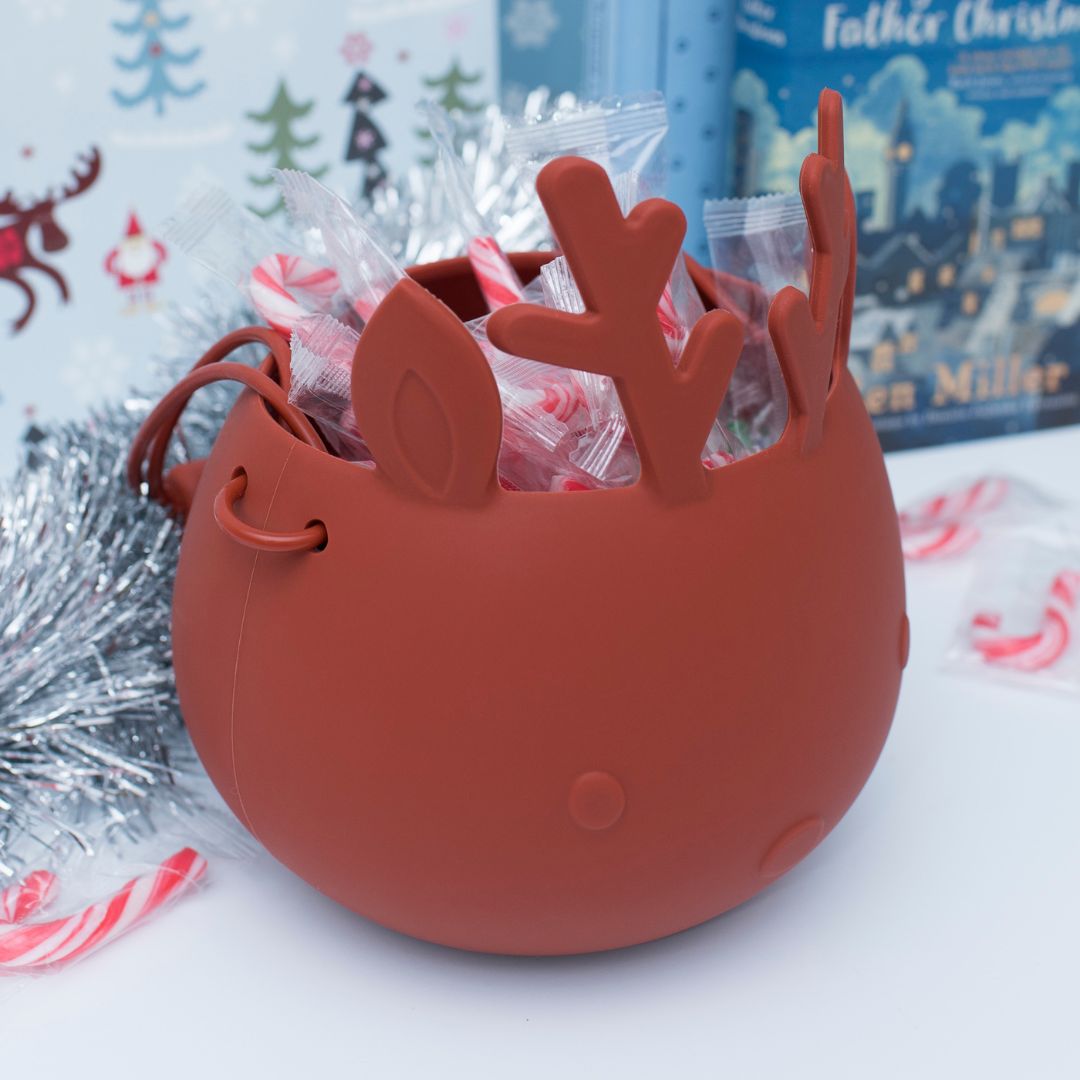 Christmas Reindeer Basket - Rust