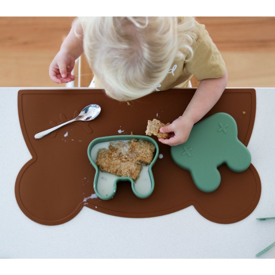 Silicone bear kids placemat in the shade chocolate brown