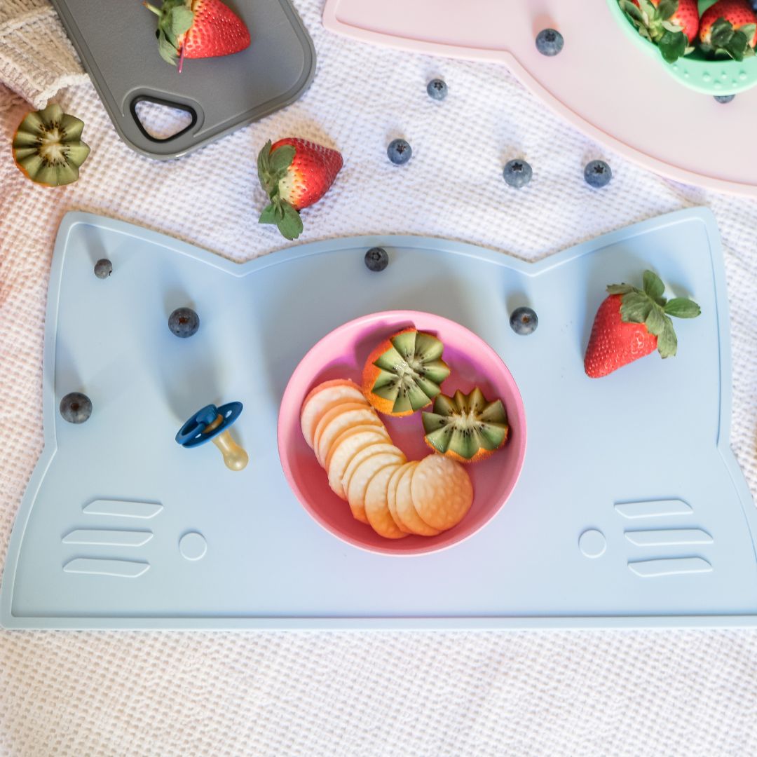Silicone cat kids placemat in the shade powder blue