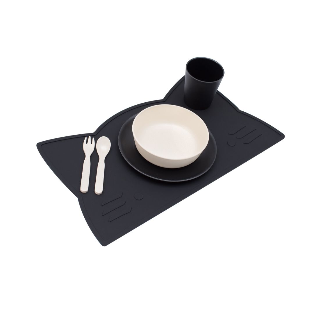 Silicone cat kids placemat in the shade pure black.